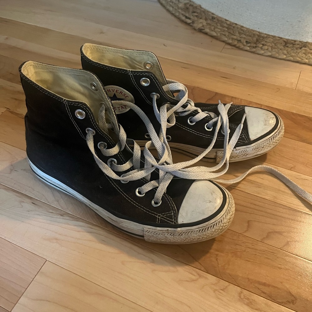 Black Converse, size 8